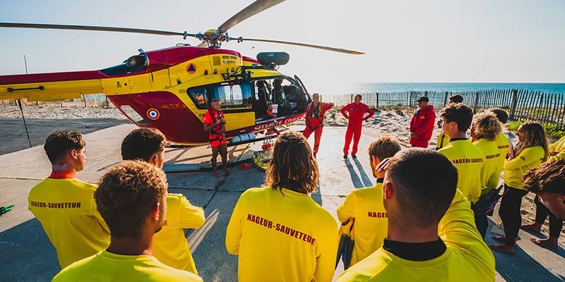 Formation & entrainement des sauveteurs avec l'hélicoptère - hélitreuillage
